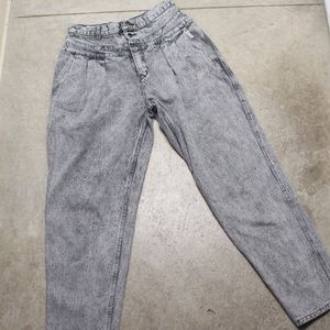 Vintage high waisted acid washed grey jeans